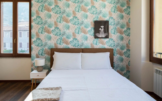 Holiday Apartment 10- San Siro lake Como