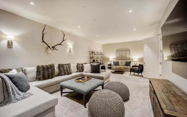 Coopers Collection 17 - Main Street Retreat