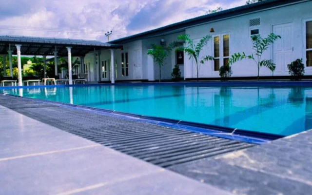 The River Edge Resort