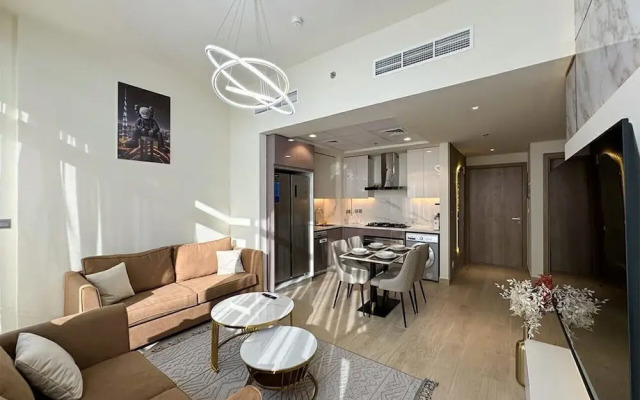 Spacious 3BR in Azizi Riviera by Bespoke