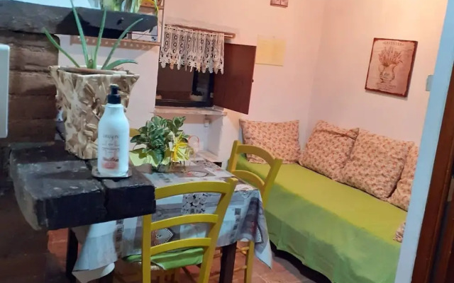 The Little House of Vacone Italy