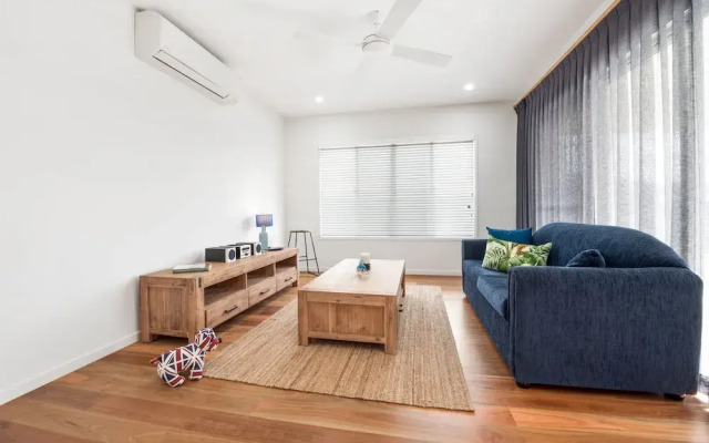 Pet Friendly, new House Peregian Breeze Drive, Peregian Beach