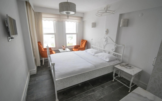 Buyukada Port Hotel