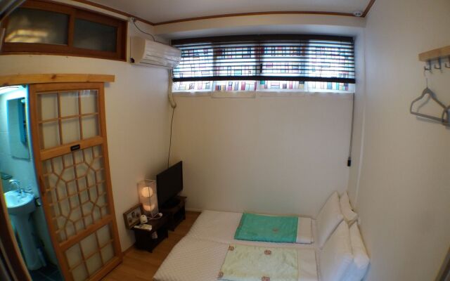 Bukchon Guesthouse