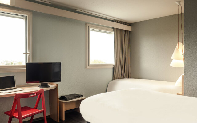 B&B HOTEL Paris Versailles Le Chesnay
