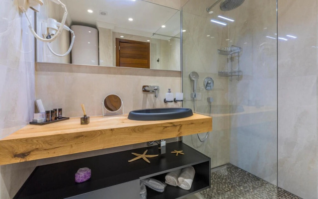 Stunning Apartment in Crikvenica With Sauna, 2 Bedrooms and Wifi