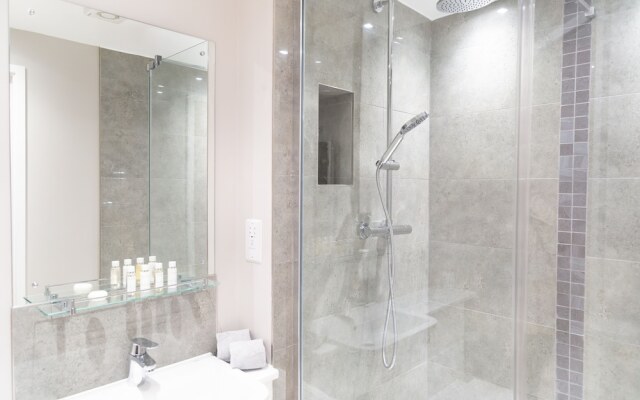 Citystay - Hinton House