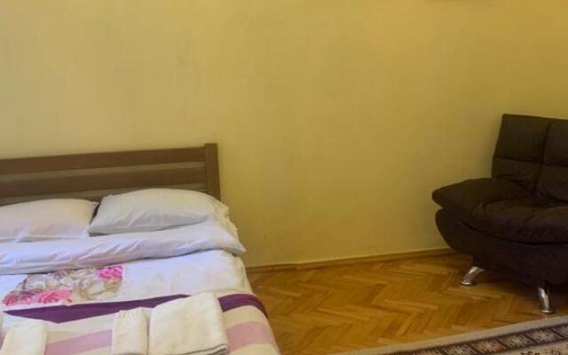 Leila Apartment