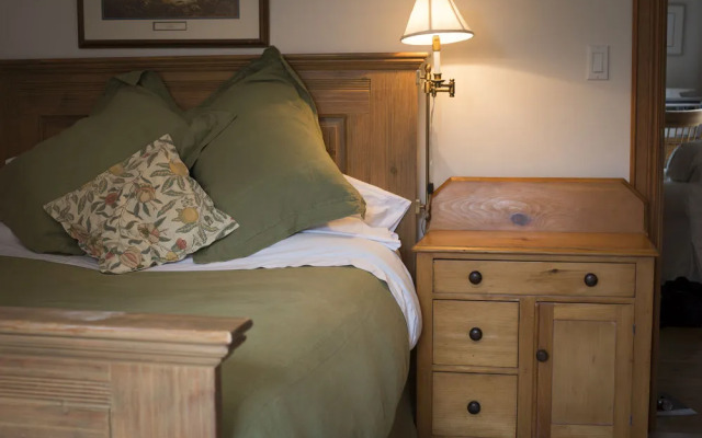 Minette Bay Lodge