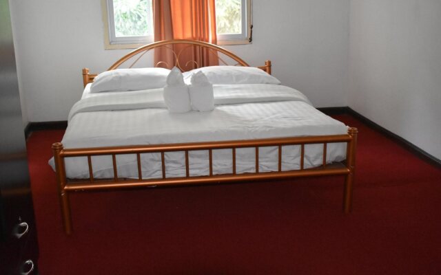 OYO 909 Guiding Star Resort