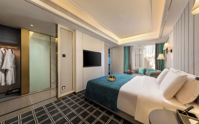 XANA Deluxe International Hotel Dongshankou Metro Station Branch