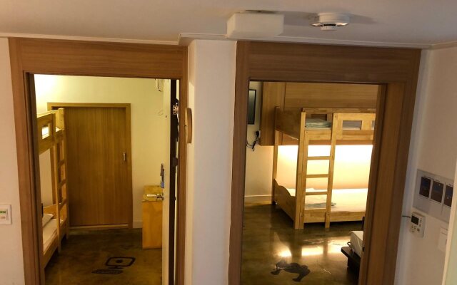 High Street Guest House Hongdae - Hostel