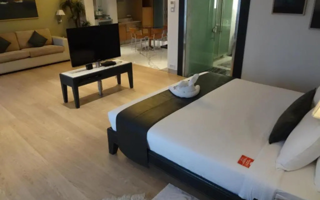 Mirage Hotel