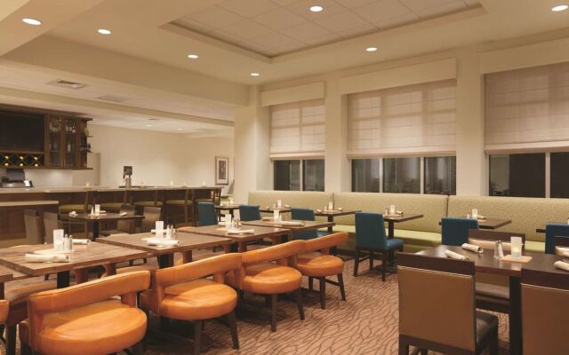 Hilton Garden Inn Boston Logan Airport