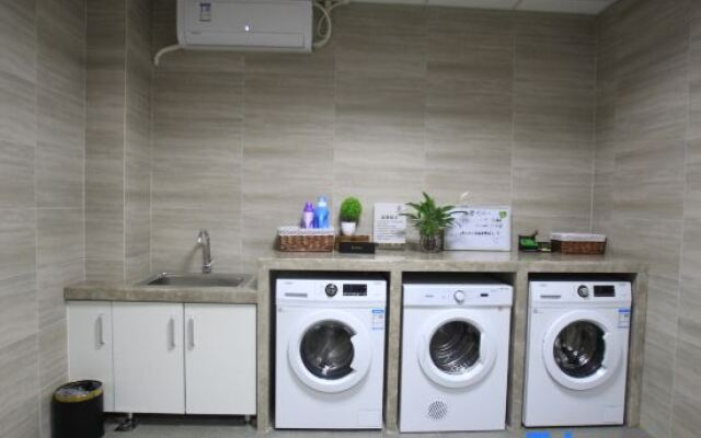 Homeinn Plus Hotel (Beijing Guangqumennei Subway Station Hongrun)