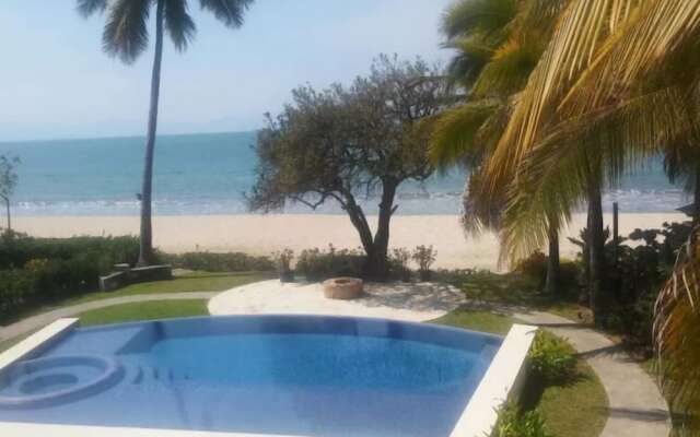 Villa Girasol by RNLR