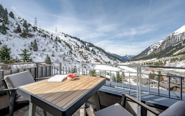 Mondschein Hotel and Chalet