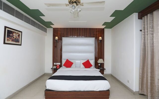 Capital O 445 Impress Hotel