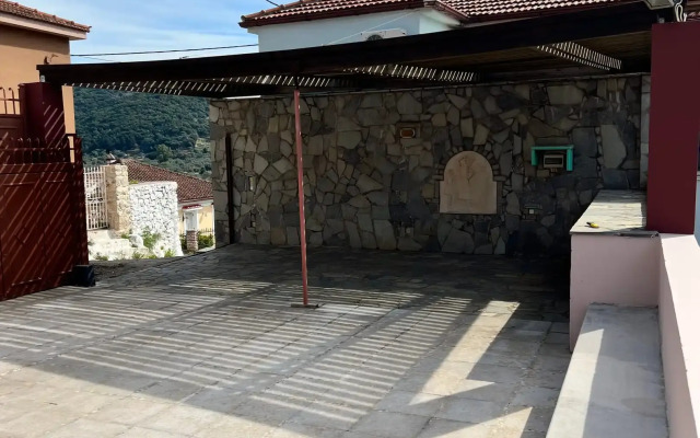 Antonios House Ithaka