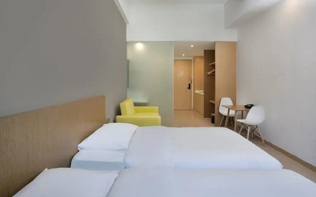 Prince Hotel By Secret Garden