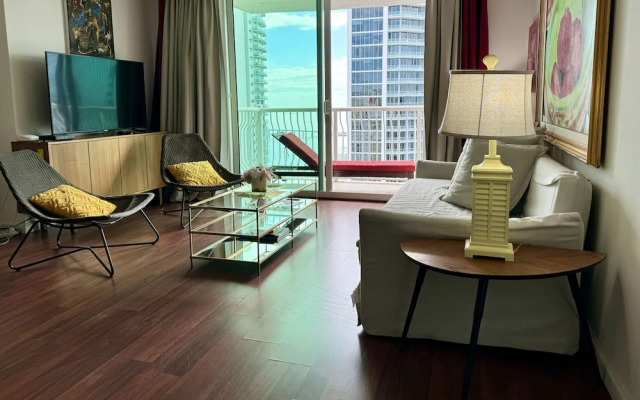 Miami Brickell unit Balcony Pool 1 pkg