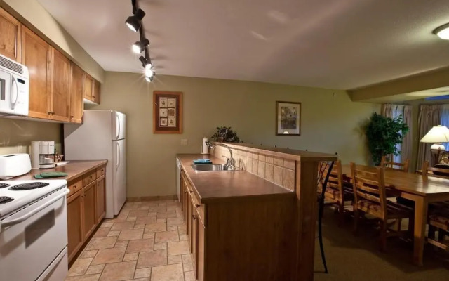 Polaris Lodge By Rcr