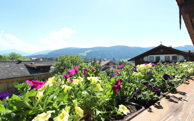 Modern Apartment in Itter Near Forest