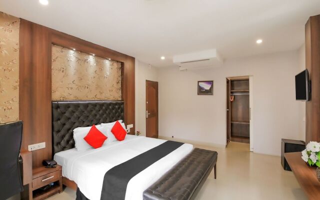 Capital O 18430 The Dawn Hotel