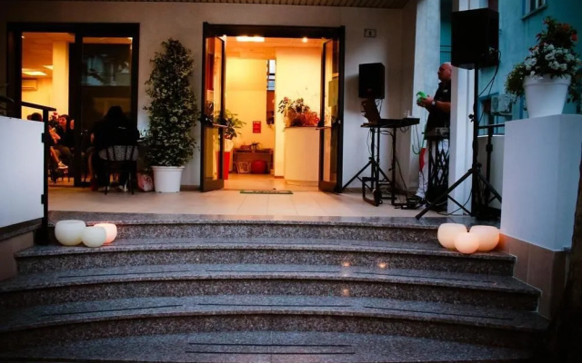 Altro Hotel