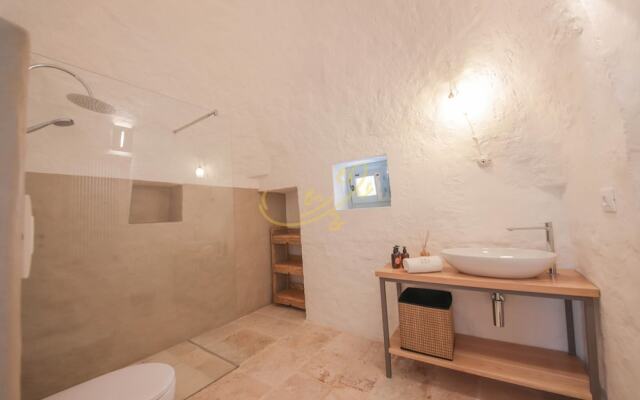 TD Marl Luxury Trulli Experience w Stunning Pool