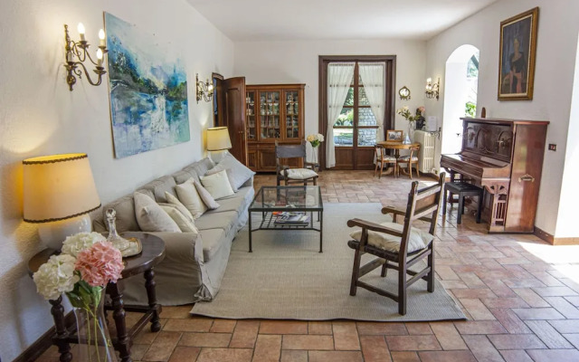 Wonderful Villa Between Como And Milano
