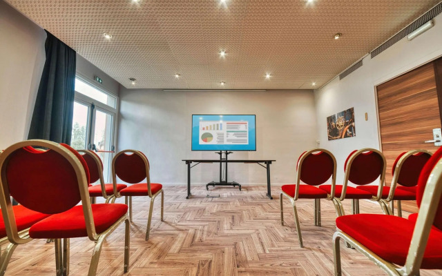 KYRIAD PRESTIGE MULHOUSE - Basel