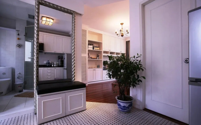 Wonderland Yuyuan Rd Designer's Homestay