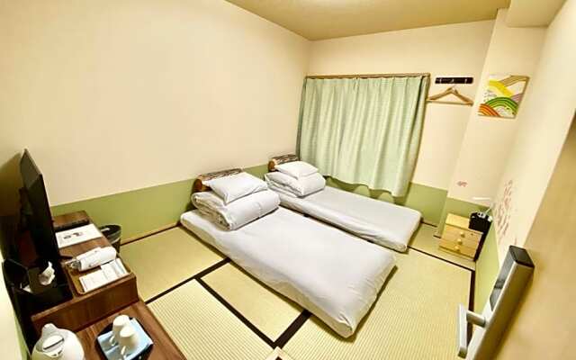 GuestHouse017徳島個室 飲食街中心 阿波踊り会館7分 文理&徳島大学 アスティとくしま車8分