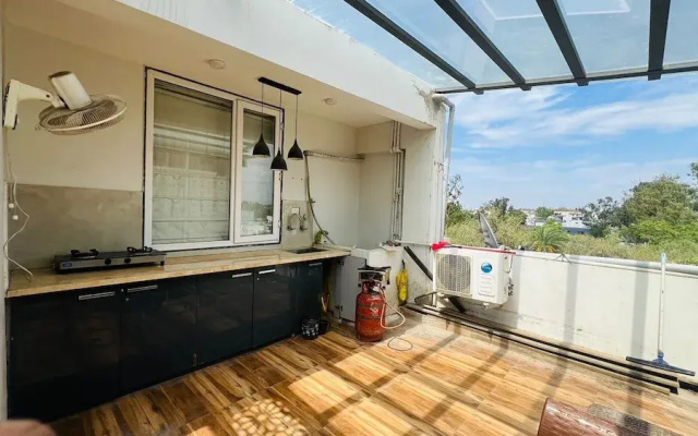 Home Escape Elite 1BHK Penthouse