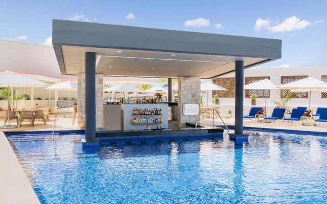 Royalton CHIC Antigua, An Autograph Collection All-Inclusive Resort – Adults Only