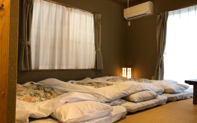 Guesthouse Torus – Guest Rooms – Izu
