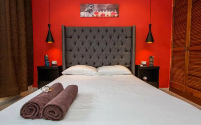 Casa Blanca Boutique & Organic