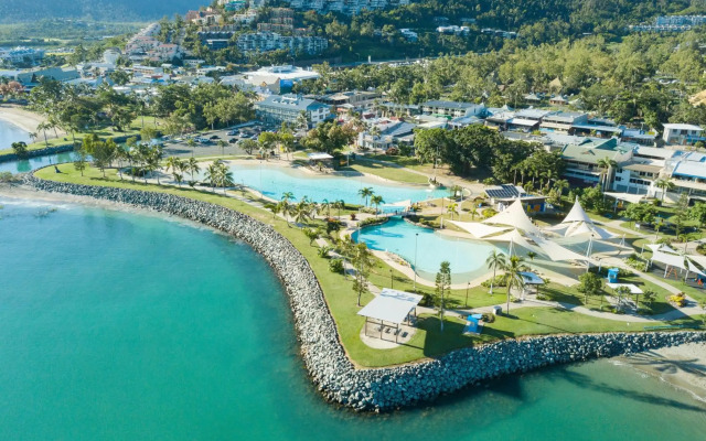 Whitsunday Terraces Hotel Airlie Beach