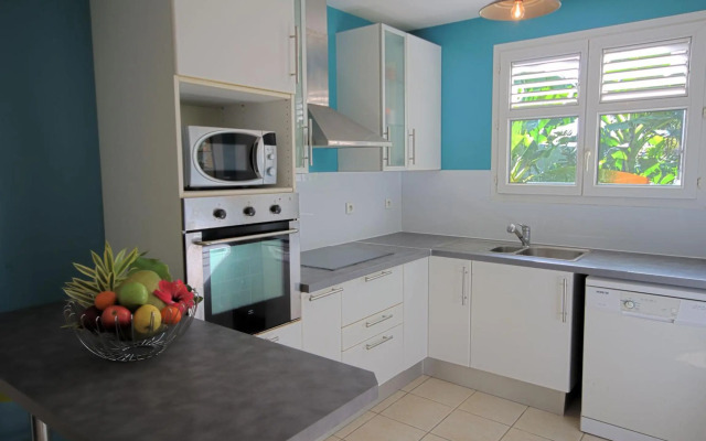 Villa 200m from the beach MQSL17