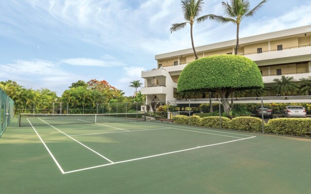 Royal Sea Cliff Condo