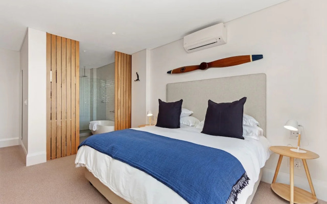 Luxury Apartment With Ocean Balcony Views Ao102