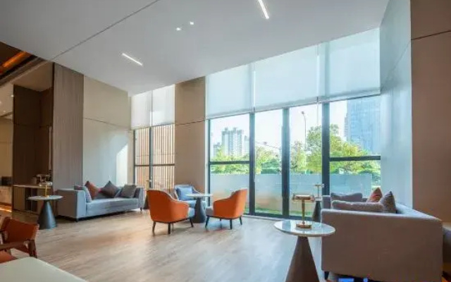 Lanyue Rezen Hotel (Zhaoshang Huayuan City Branch), Jiujiang