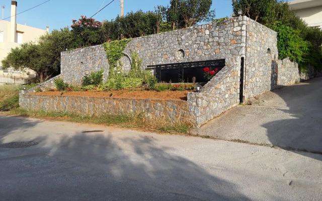 Marianos Apartments