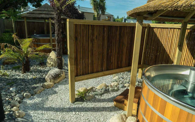 Te Anau Deluxe Apartments