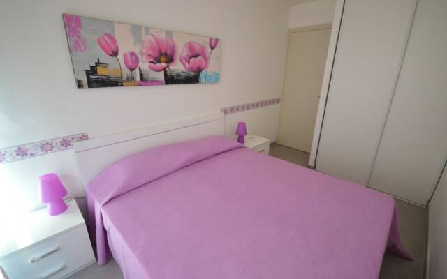 Modern deluxe two-bedroom apartment