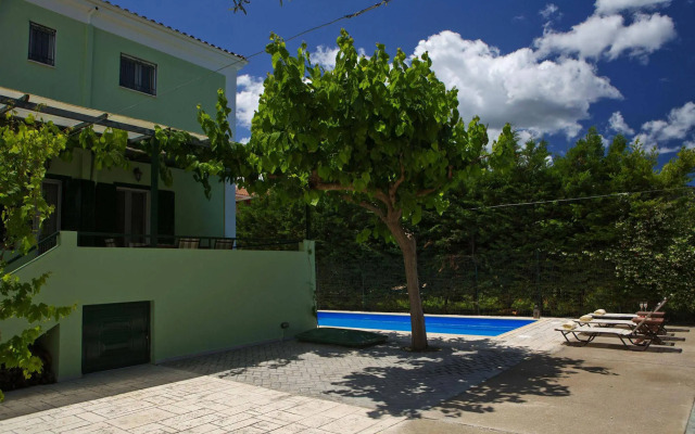 Anthemis Luxury Villas
