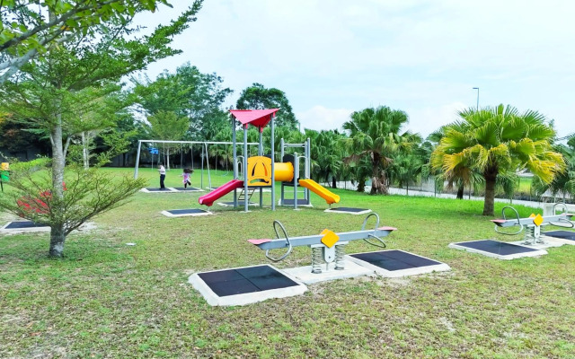 Adelea Homestay MERU