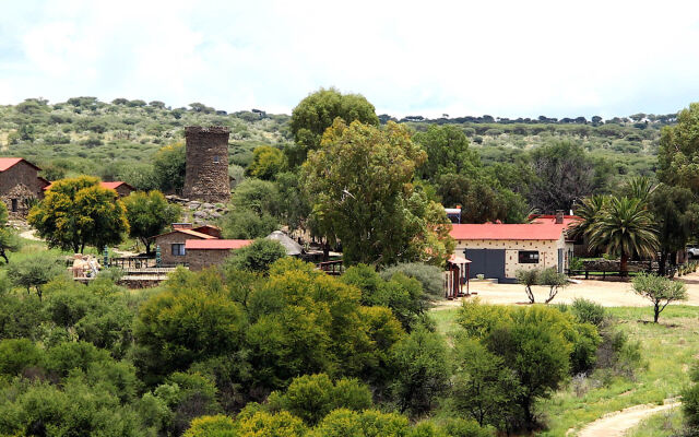 Leopard Lodge