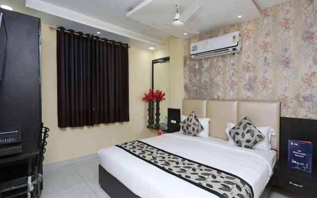 Laxmi Guest House By OYO Rooms